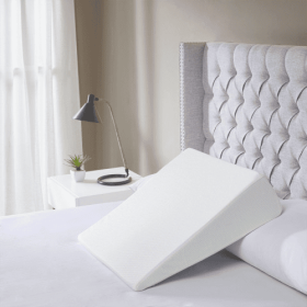 Wedge Pillow (Color: White)